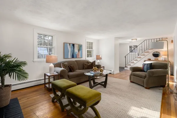 $1,295,000 | 16 Sunnyside Avenue, Wellesley, MA 02482