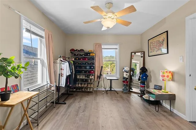 a view of a livingroom with furniture and a livingroom