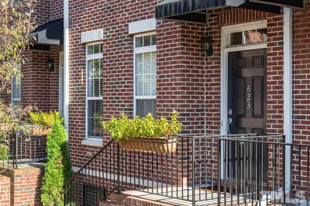 623 Highpark Lane Raleigh, NC 27608 - Photo 3 of 19
