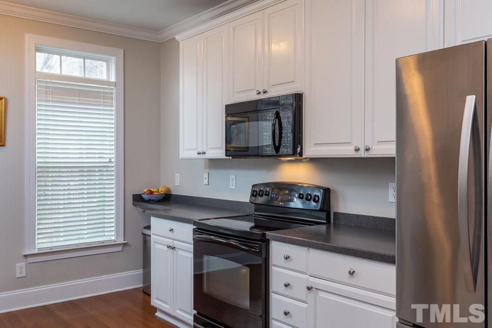 623 Highpark Lane Raleigh, NC 27608 - Photo 5 of 19