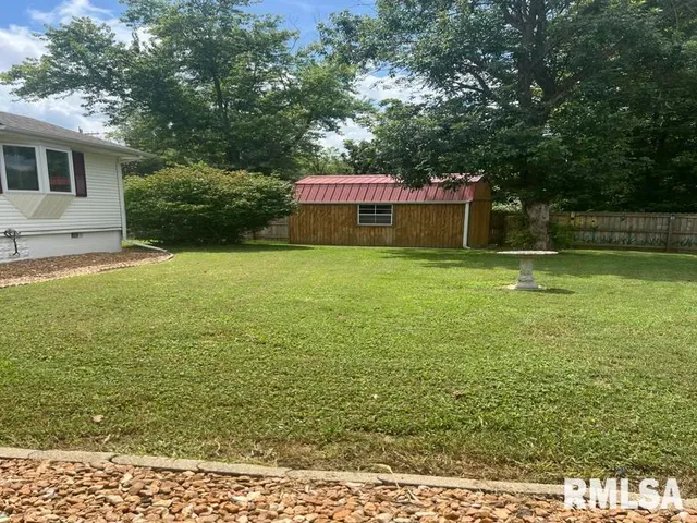 $269,000 | 2305 Weaver Road, Herrin, IL 62948