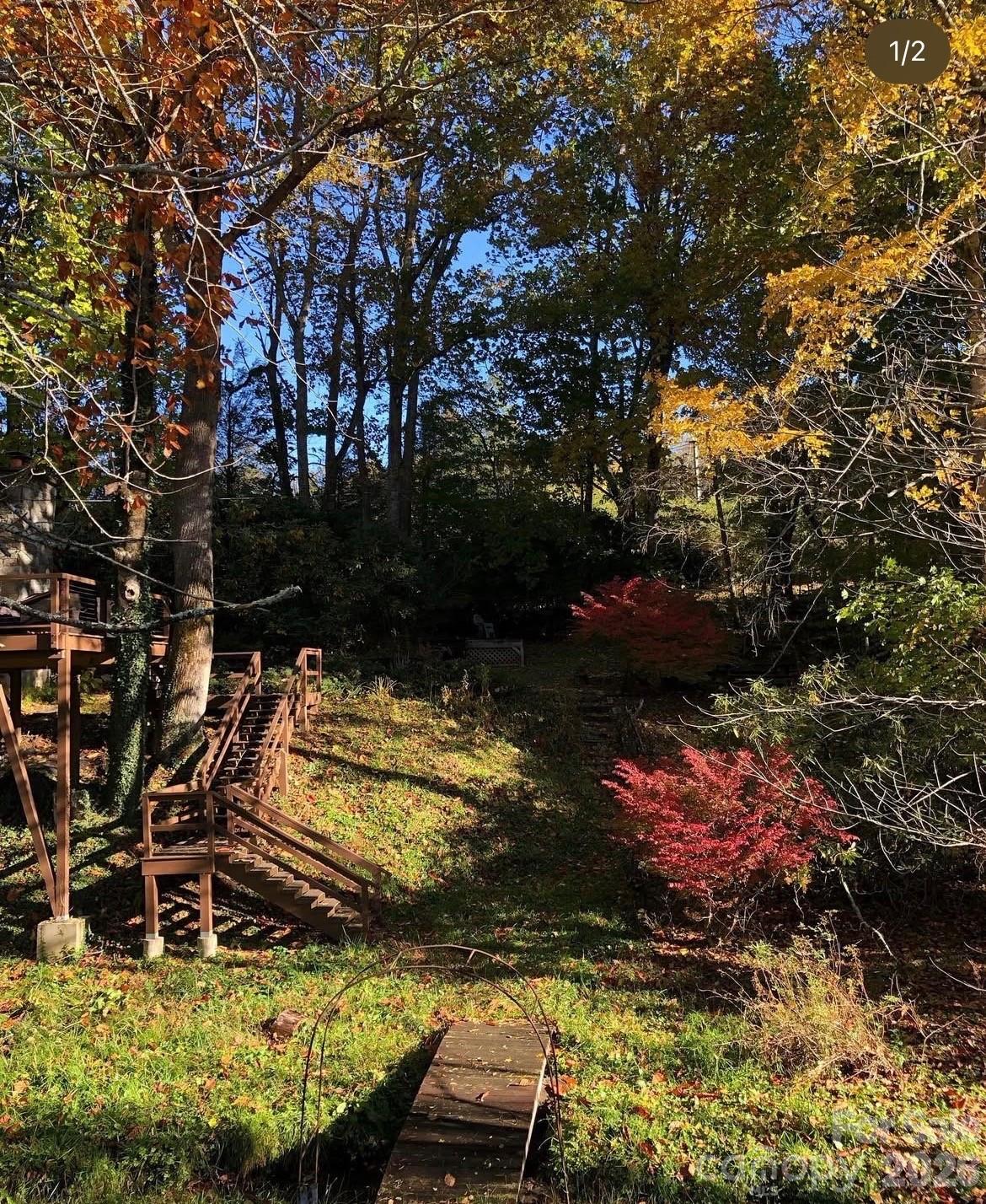 1359 Chestnut Grove Road Spruce Pine, NC 28777 - Photo 4 of 33
