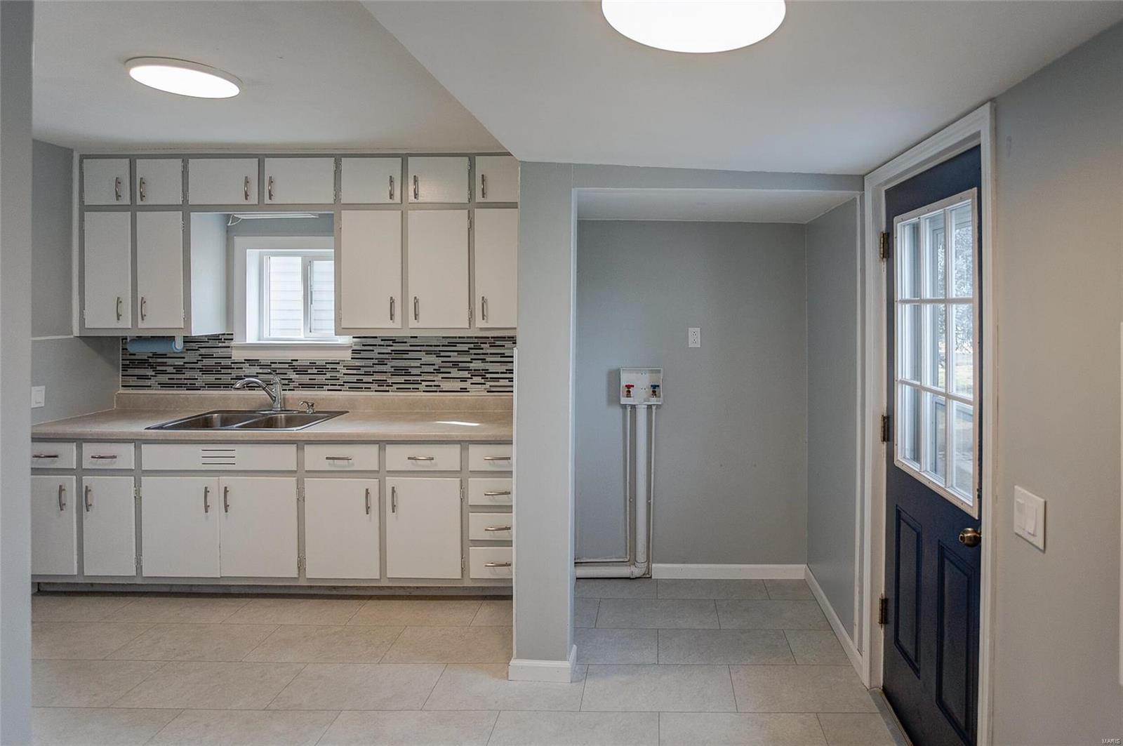 136 West 2nd Street Roxana, IL 62084 - Photo 14 of 32