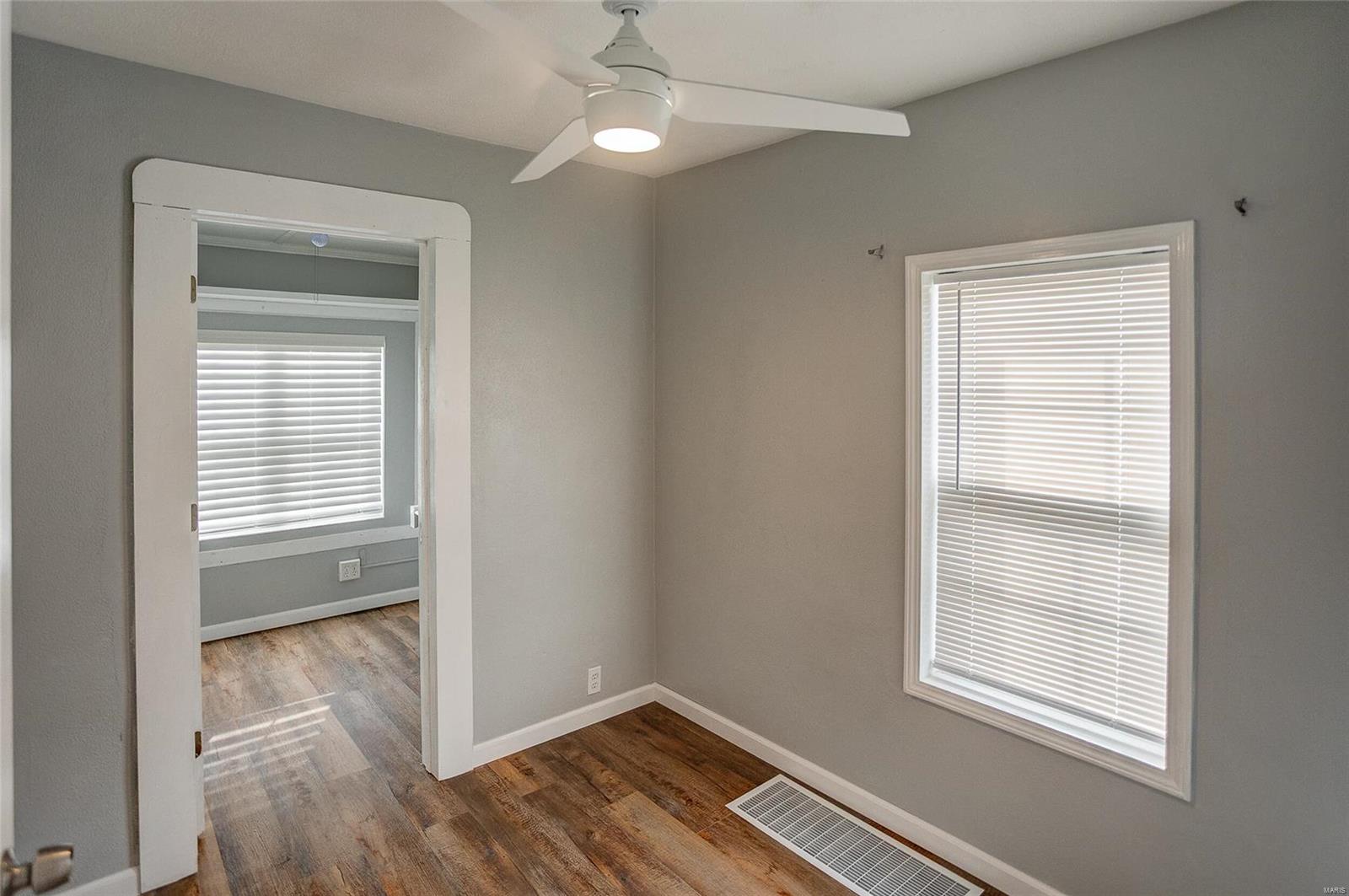 136 West 2nd Street Roxana, IL 62084 - Photo 21 of 32