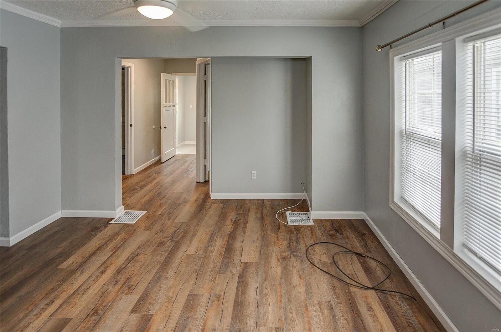 136 West 2nd Street Roxana, IL 62084 - Photo 7 of 32