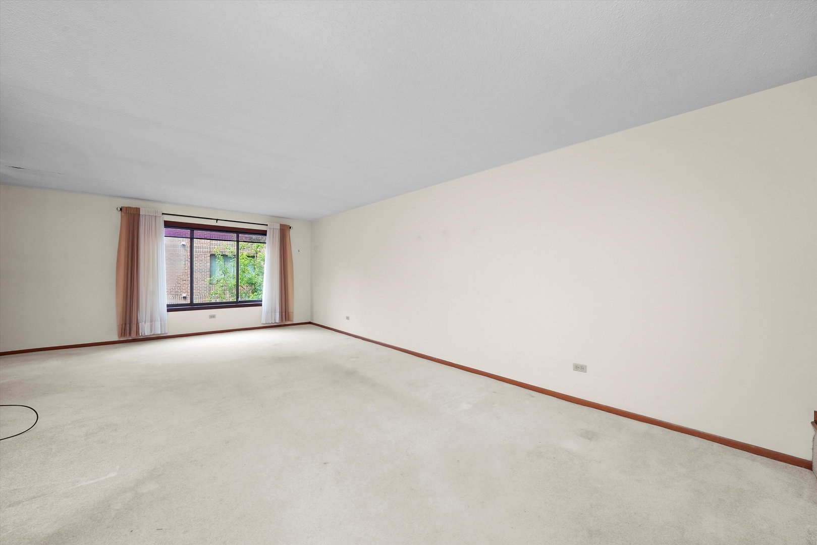 6401 Pershing Road, Unit 204 Stickney, IL 60402 - Photo 6 of 41 Gallery Image 6