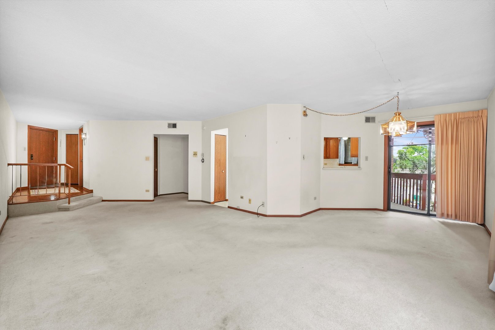 6401 Pershing Road, Unit 204 Stickney, IL 60402 - Photo 7 of 41 Gallery Image 7