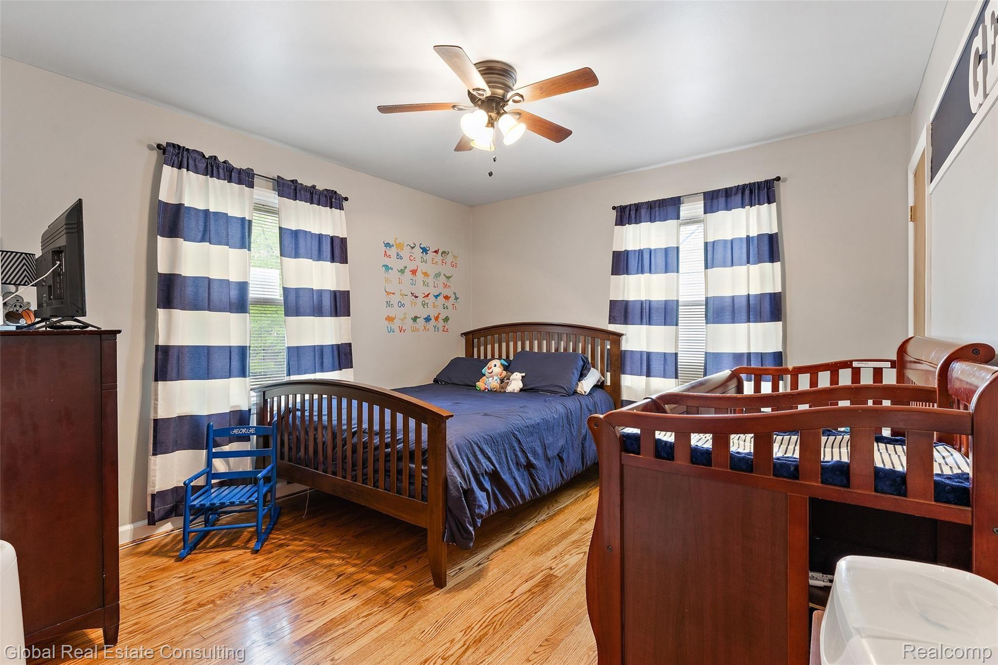 847 Menominee Road Pontiac, MI 48341 - Photo 17 of 30 847 Menominee-18.jpg