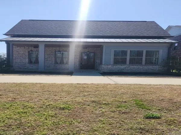 $450,000 | 400 Valley Forge Lane, Rossville, TN 38066