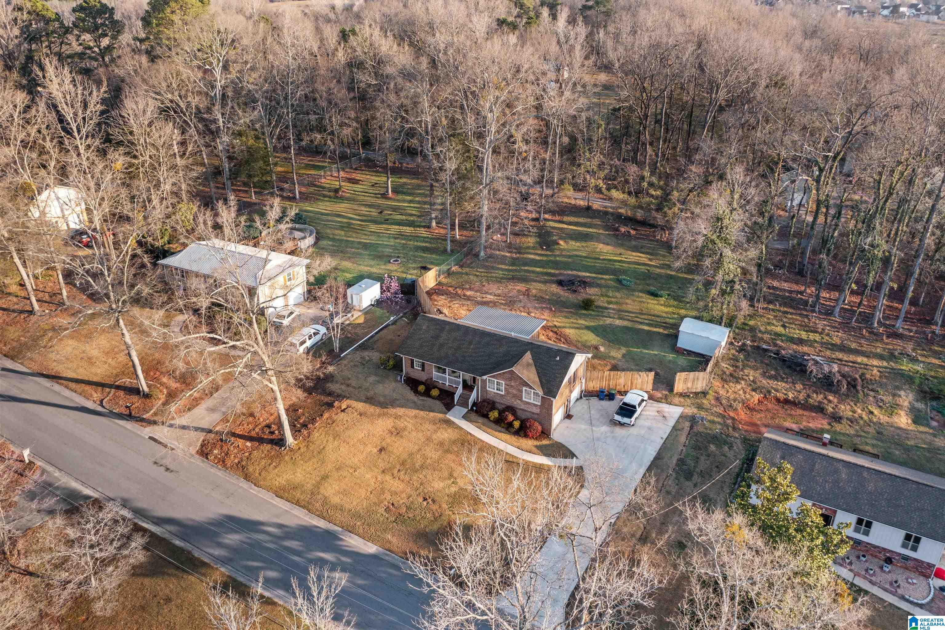 121 Oak Street Alabaster, AL 35114 - Photo 8 of 41