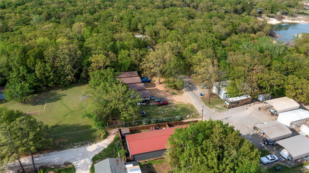 59 Shoreline Road, Unit 14 Pottsboro, TX 75076 - Photo 4 of 12 an aerial view of a house with a yard
