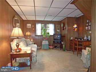 1016 Pross Road Lansdale, PA 19446 - Photo 6 of 12 Family Room
