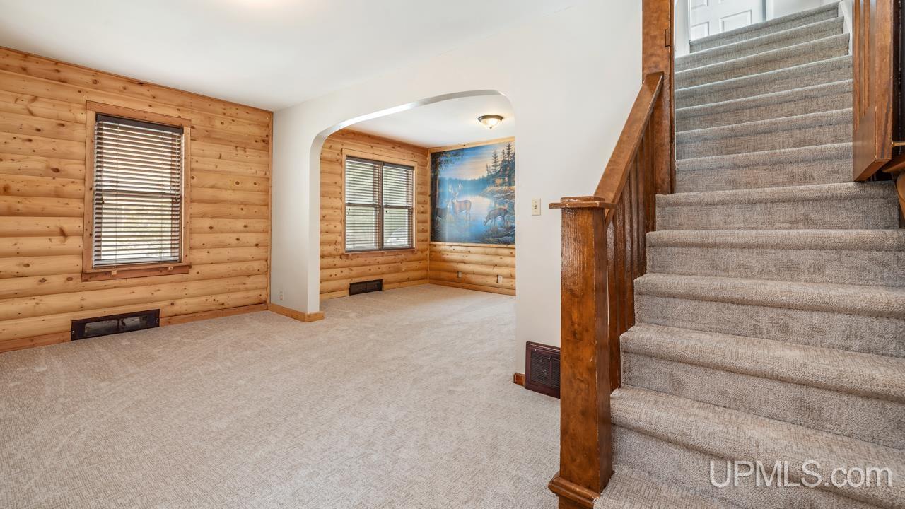 424 Maple Street Kingsford, MI 49802 - Photo 13 of 37