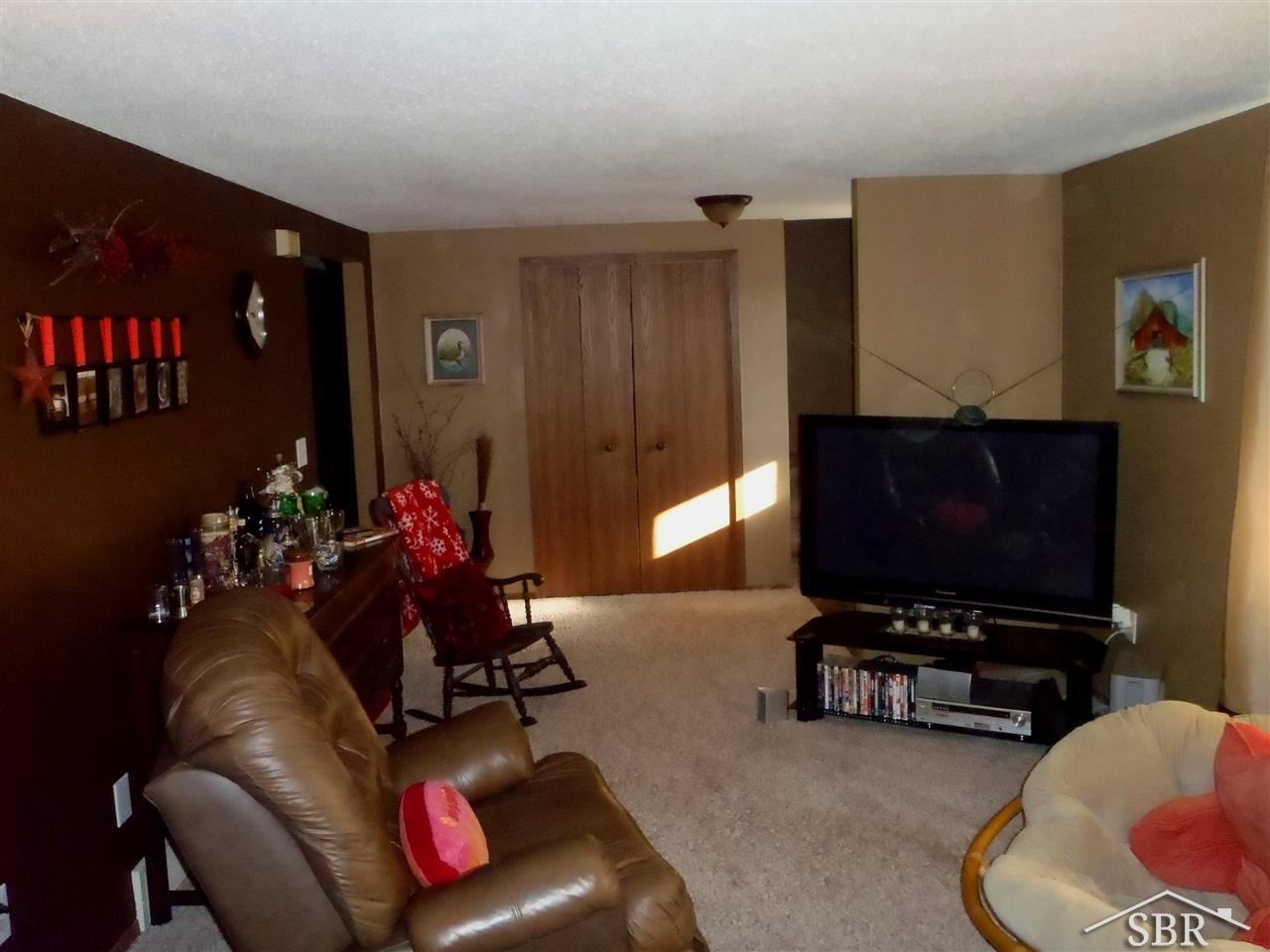 8195 North Mason Road Wheeler, MI 48662 - Photo 4 of 14 31186791-3.JPG