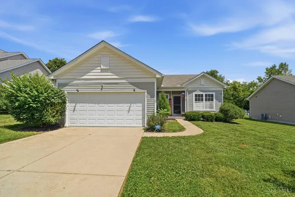 $320,000 | 160 Clubhouse Lane, Lebanon, OH 45036