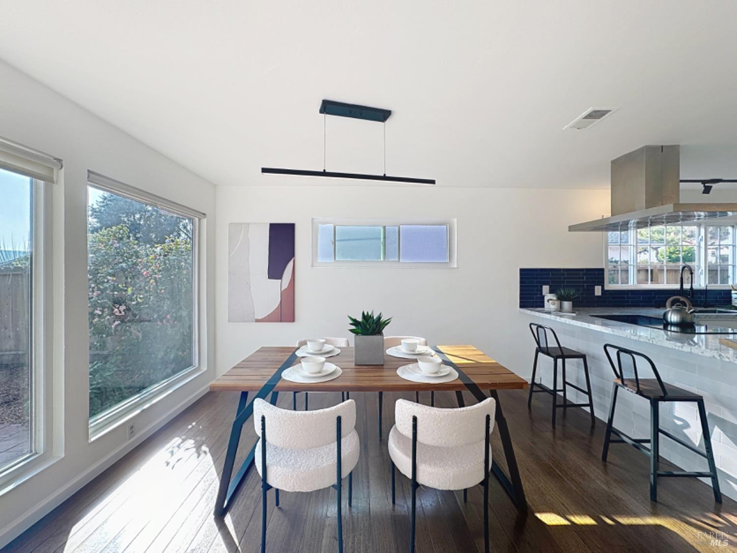 587 Tanbark Terrace San Rafael, CA 94903 - Photo 13 of 51 Gallery Image 13