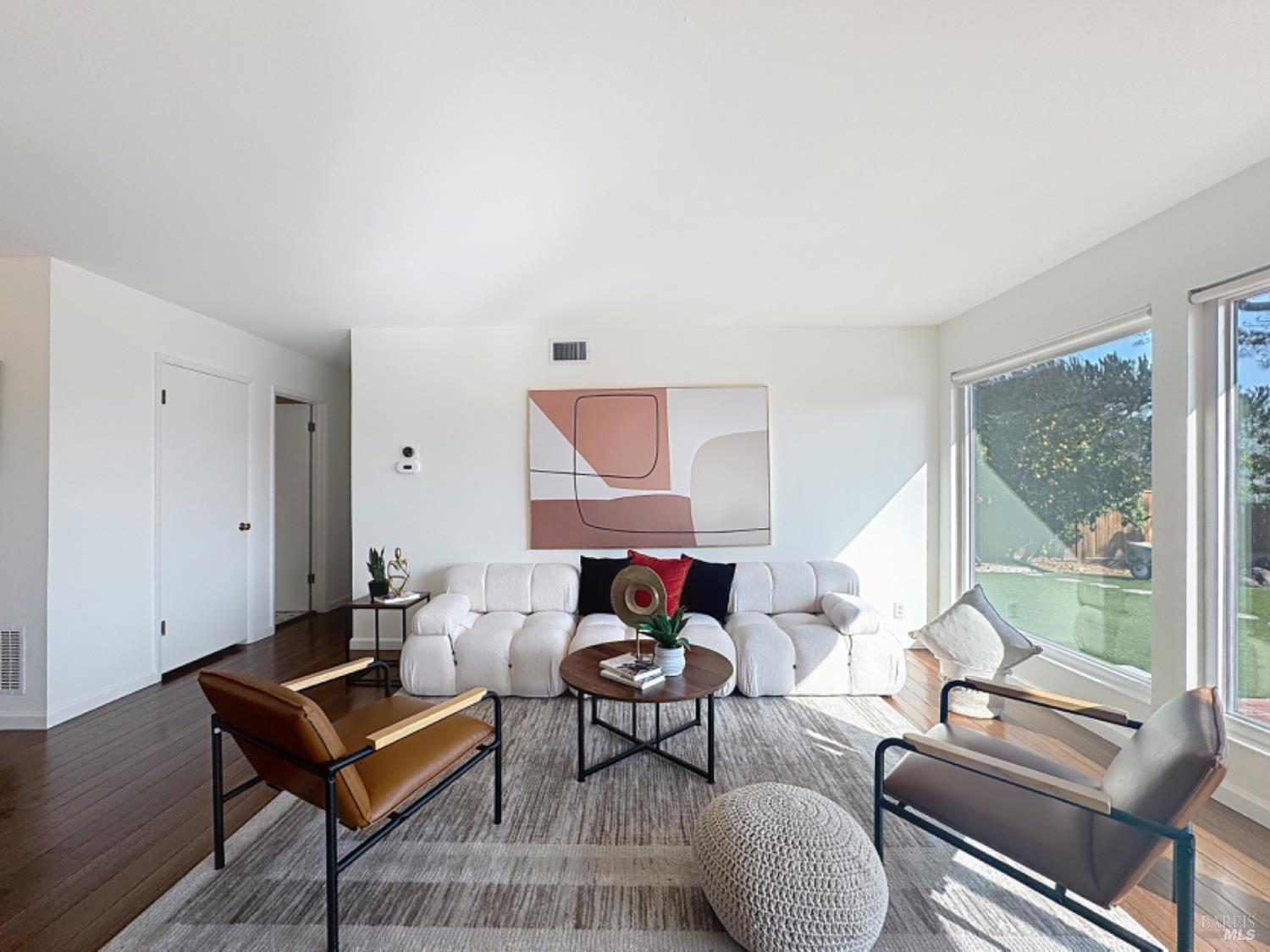 587 Tanbark Terrace San Rafael, CA 94903 - Photo 18 of 51 Gallery Image 18
