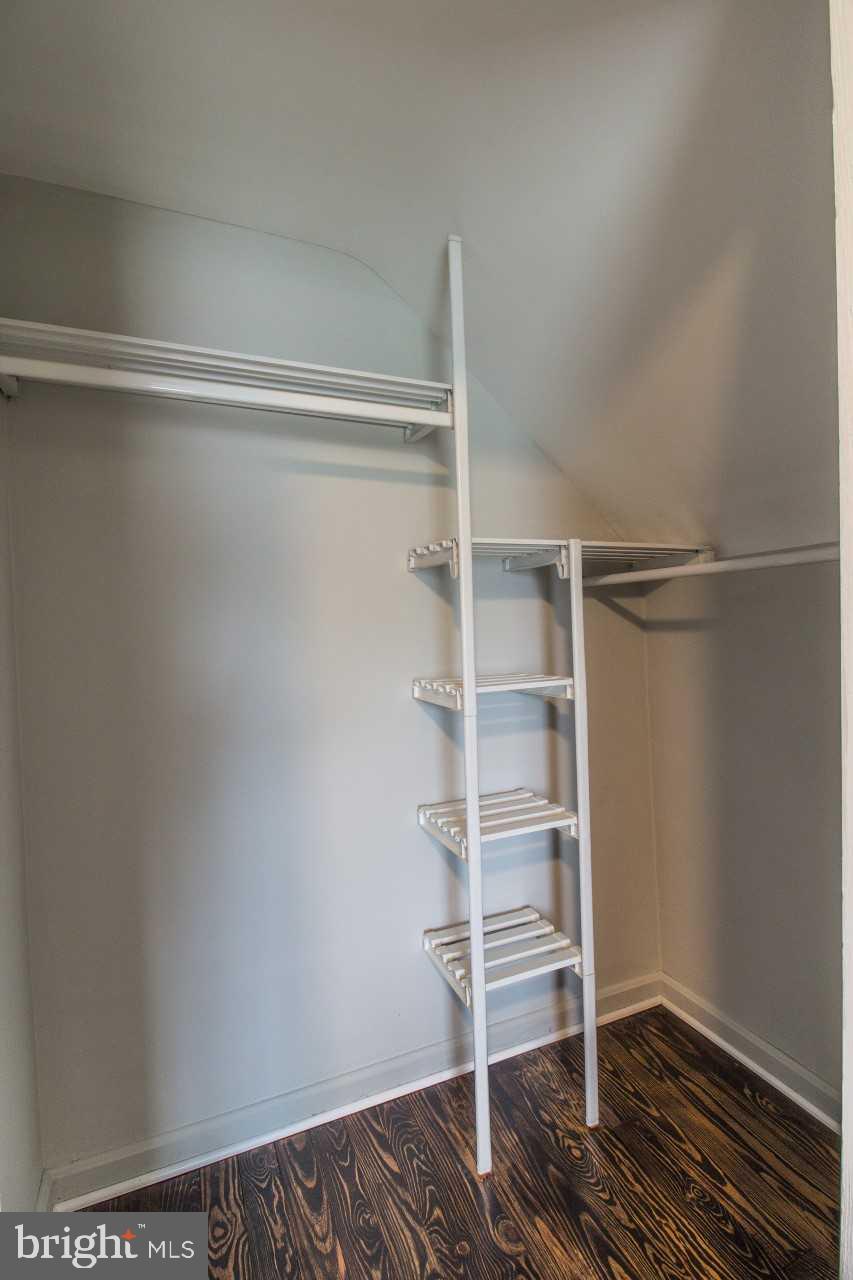 218 St Marys Road Baltimore, MD 21221 - Photo 23 of 31 Master Bedroom with Walk in Closet