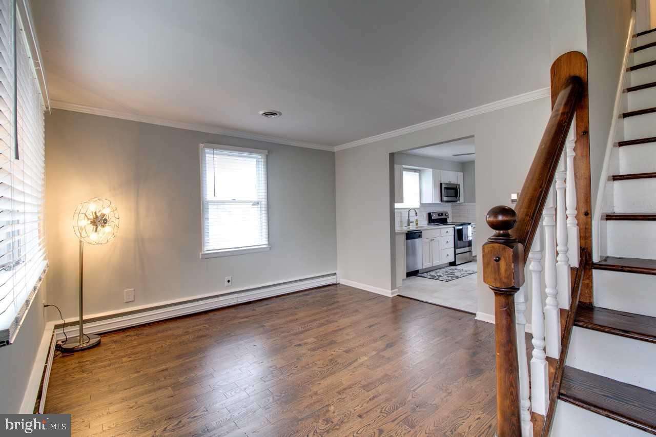 218 St Marys Road Baltimore, MD 21221 - Photo 6 of 31 Living Room- Note the Beautiful Stair Case