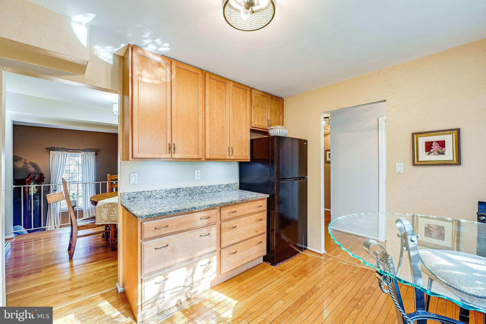 8400 Uxbridge Court Springfield, VA 22151 - Photo 7 of 41 Kitchen