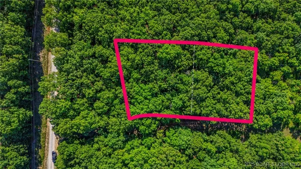 $14,999 | Lot 1169-1143 Elliott Place, Edwards, MO 65326