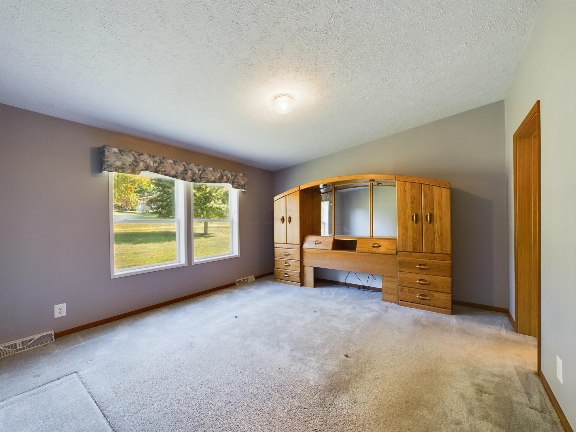 3415 Spires Road Southwest Lancaster, OH 43130 - Photo 25 of 47 Interior