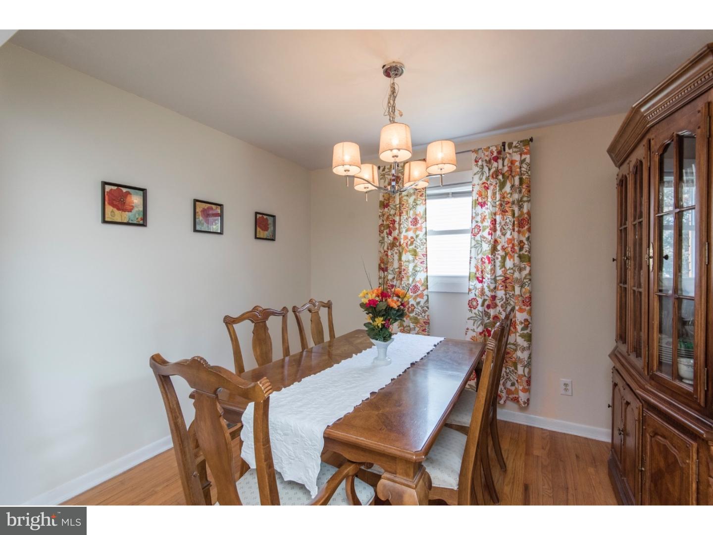 14 Ermine Lane New Castle, DE 19720 - Photo 7 of 25 Dining Room