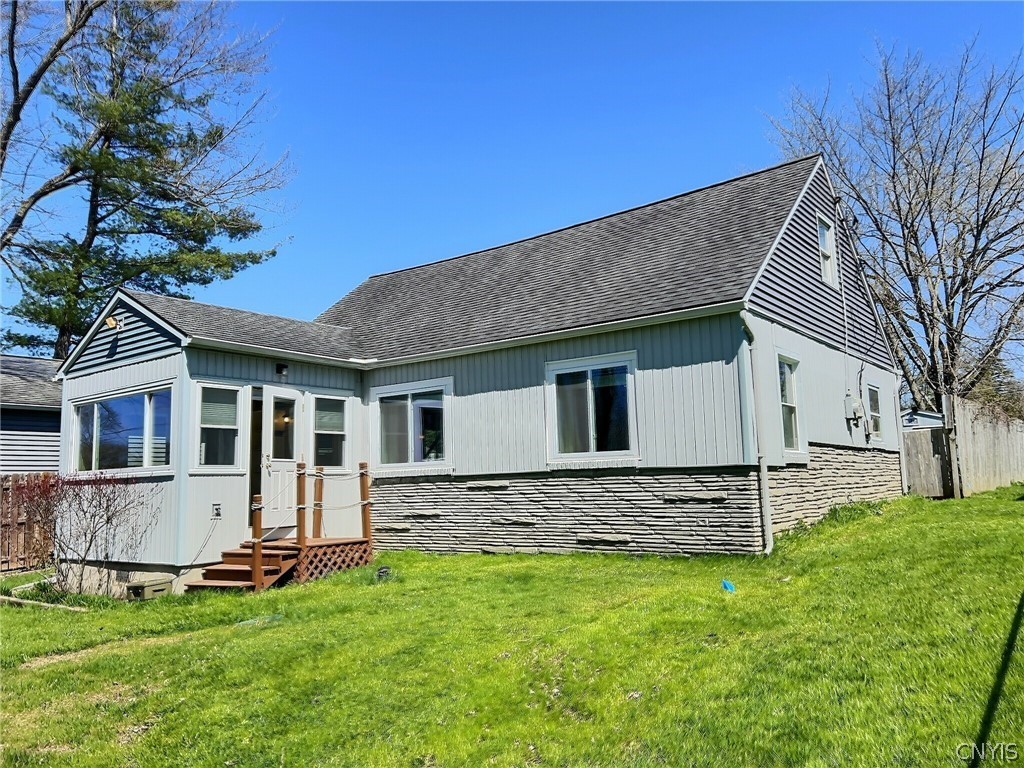 8427 Gaskin Road Clay, NY 13027 - Photo 1 of 1 Front of house facing the river