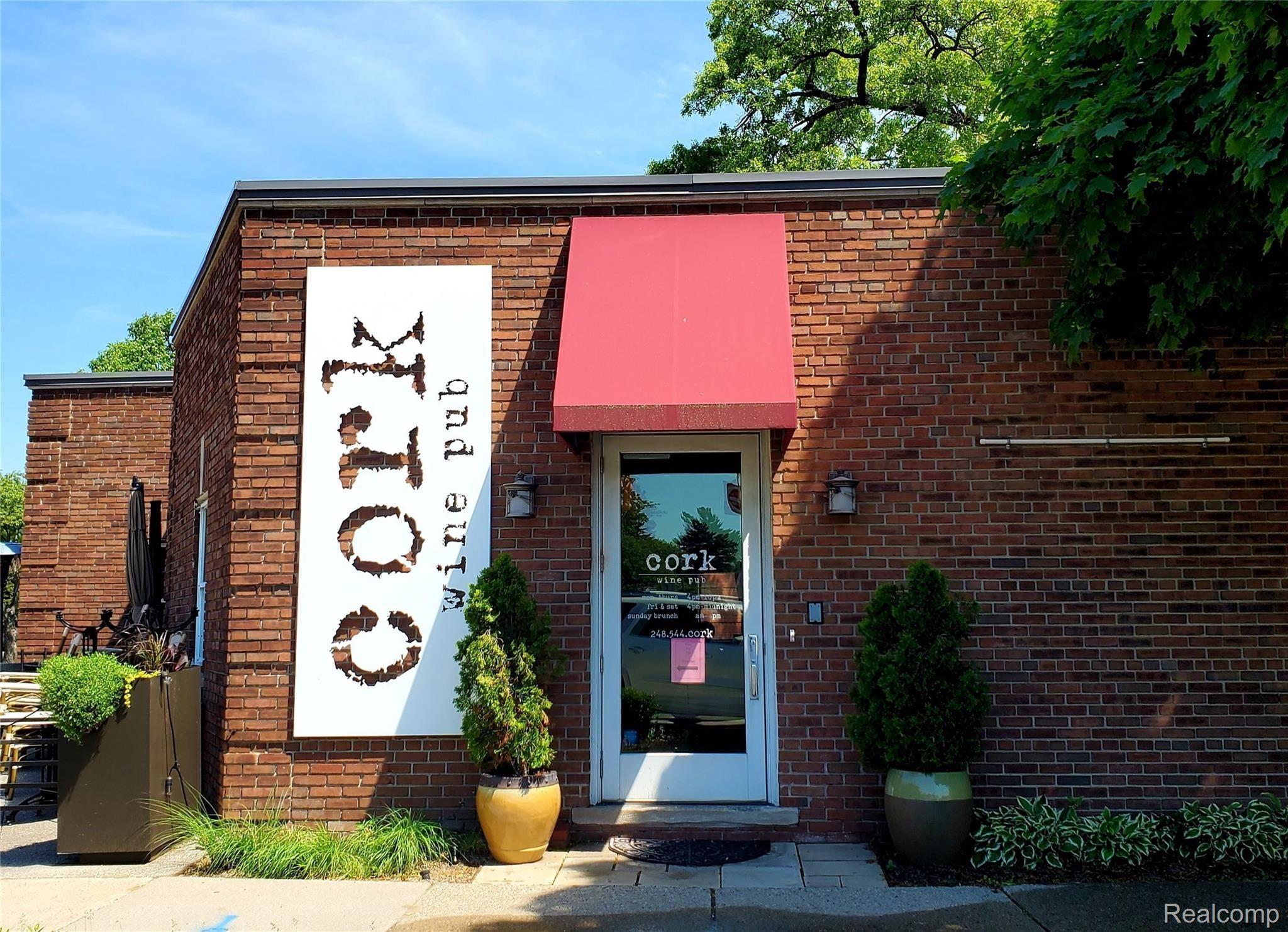 7 Wellesley Drive Pleasant Ridge, MI 48069 - Photo 24 of 40 Cork Wine Pub walking distance