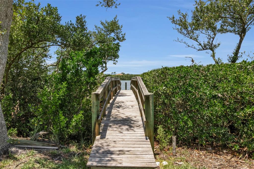 612 Laurel Road West Nokomis, FL 34275 - Photo 71 of 88