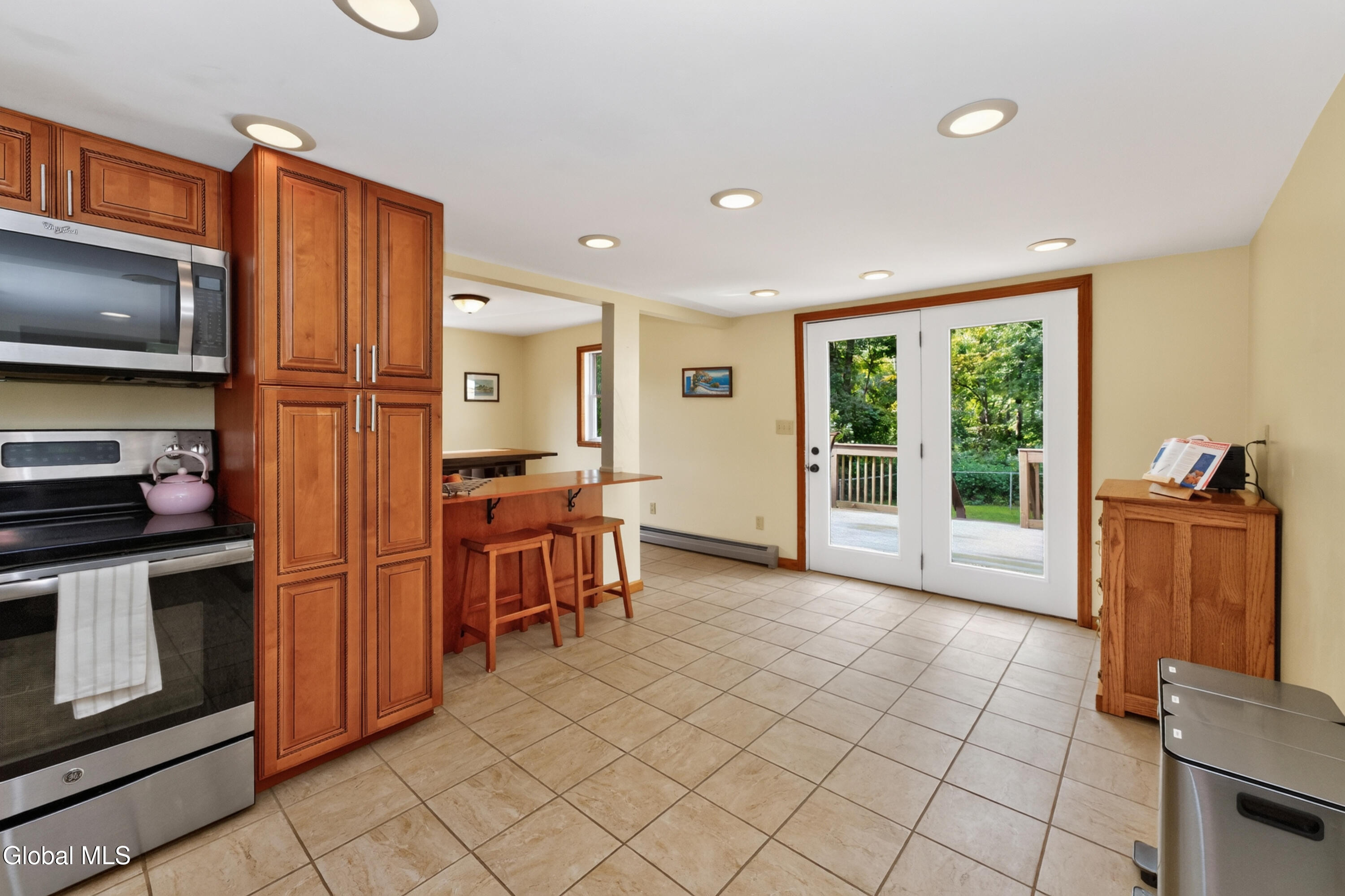 600 Riverview Road Rexford, NY 12148 - Photo 10 of 43 3 Kitchen 2