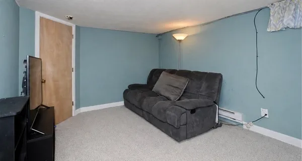 $307,900 | 78 Glendale Street, Chicopee, MA 01020
