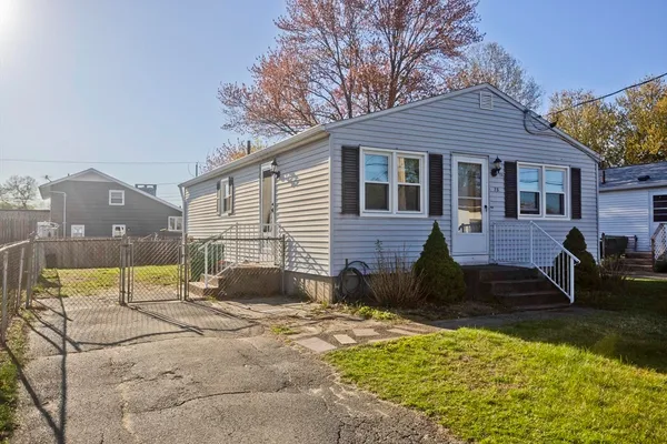 $307,900 | 78 Glendale Street, Chicopee, MA 01020