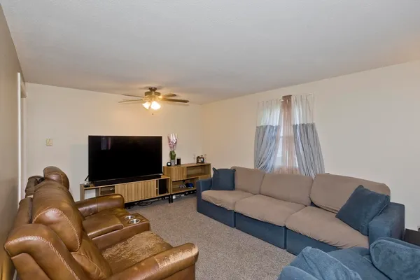 $307,900 | 78 Glendale Street, Chicopee, MA 01020