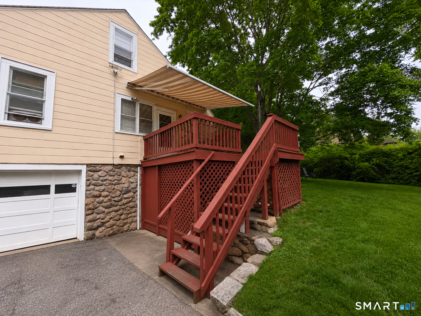449 Oakville Avenue Waterbury, CT 06708 - Photo 11 of 13