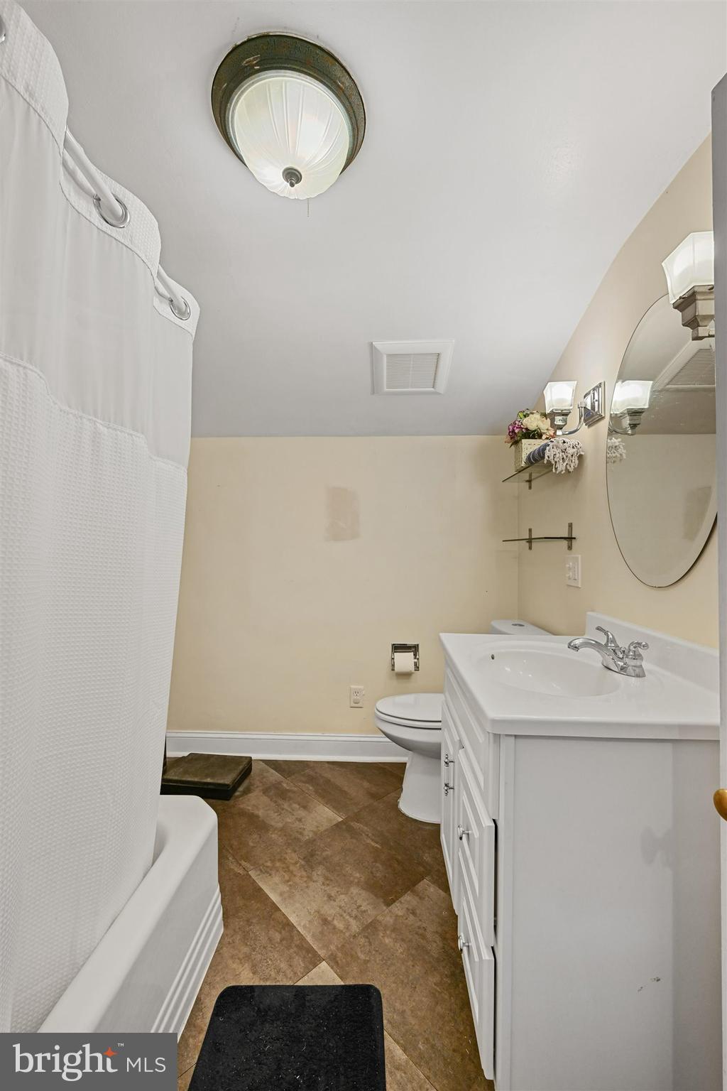 2504 Pinebrush Road Baltimore, MD 21209 - Photo 29 of 38