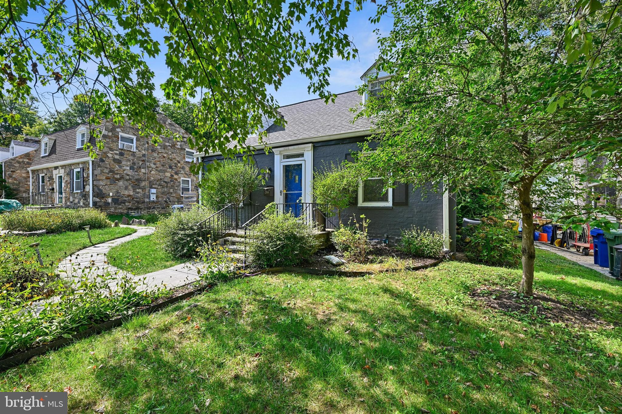2504 Pinebrush Road Baltimore, MD 21209 - Photo 3 of 38