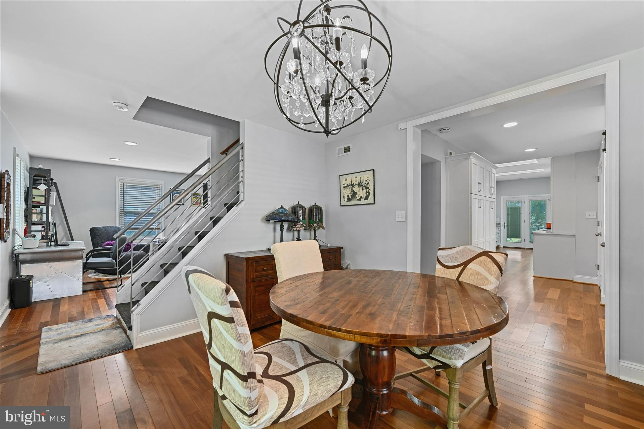 2504 Pinebrush Road Baltimore, MD 21209 - Photo 10 of 38