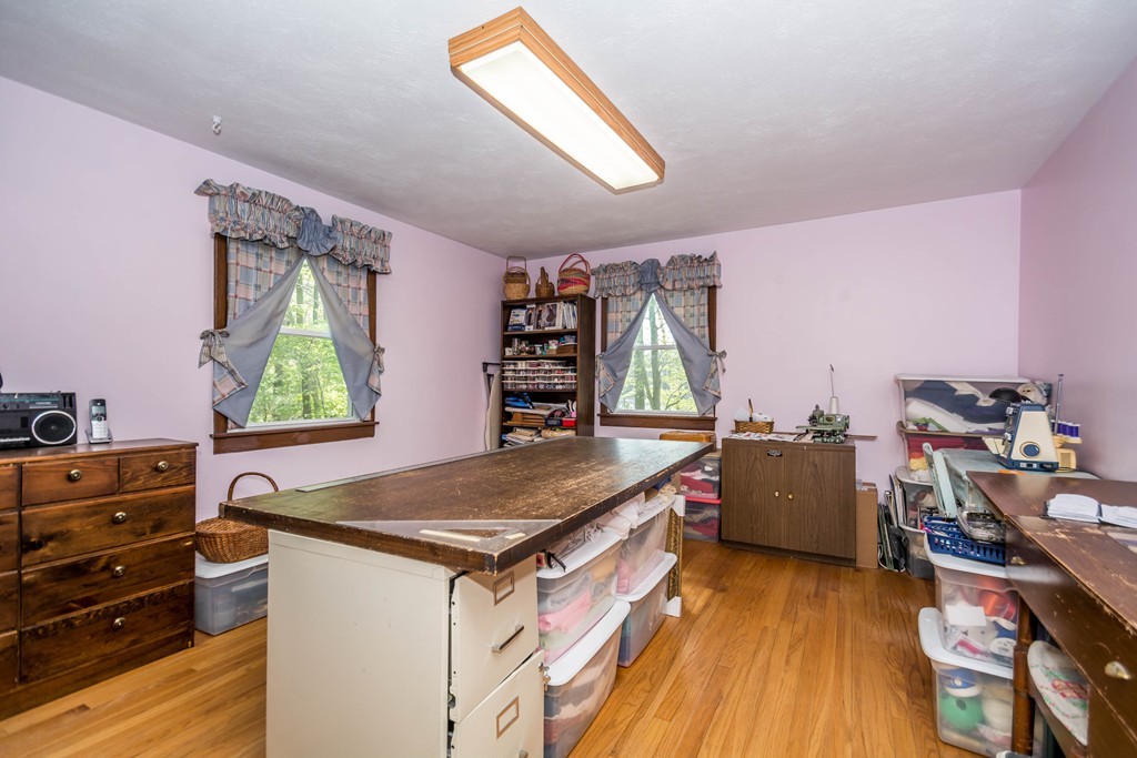 700 Middleton Road North Andover, MA 01845 - Photo 23 of 29 Gallery Image 23