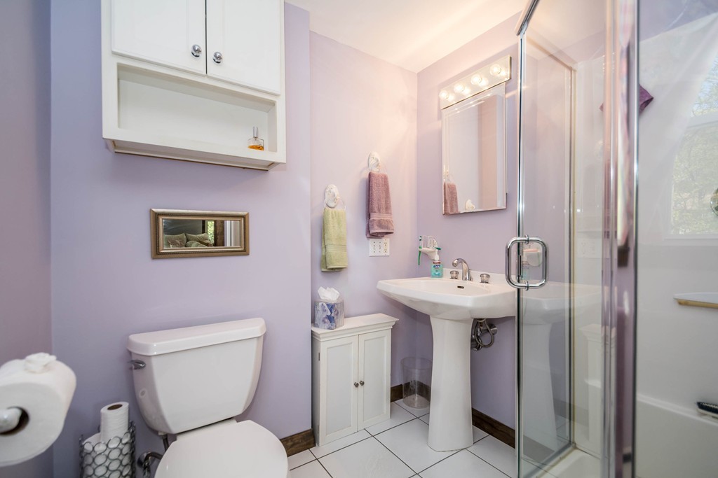 700 Middleton Road North Andover, MA 01845 - Photo 26 of 29 Gallery Image 26