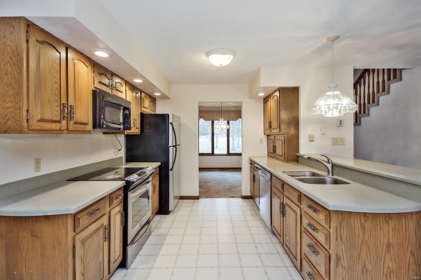 11031 Riechmann Lane Alhambra, IL 62001 - Photo 22 of 44