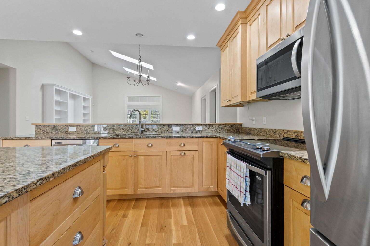 6 Dipper Road, Unit 27 Cape Elizabeth, ME 04107 - Photo 11 of 42 11