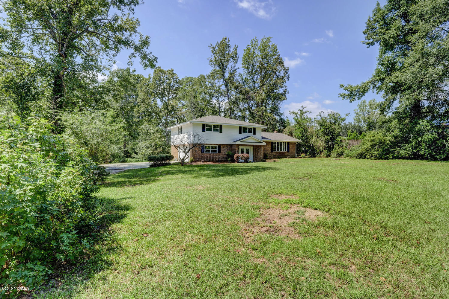 3027 Castle Hayne Road Castle Hayne, NC 28429 - Photo 4 of 35 3027 Castle Hayne Rd Castle-large-002-00