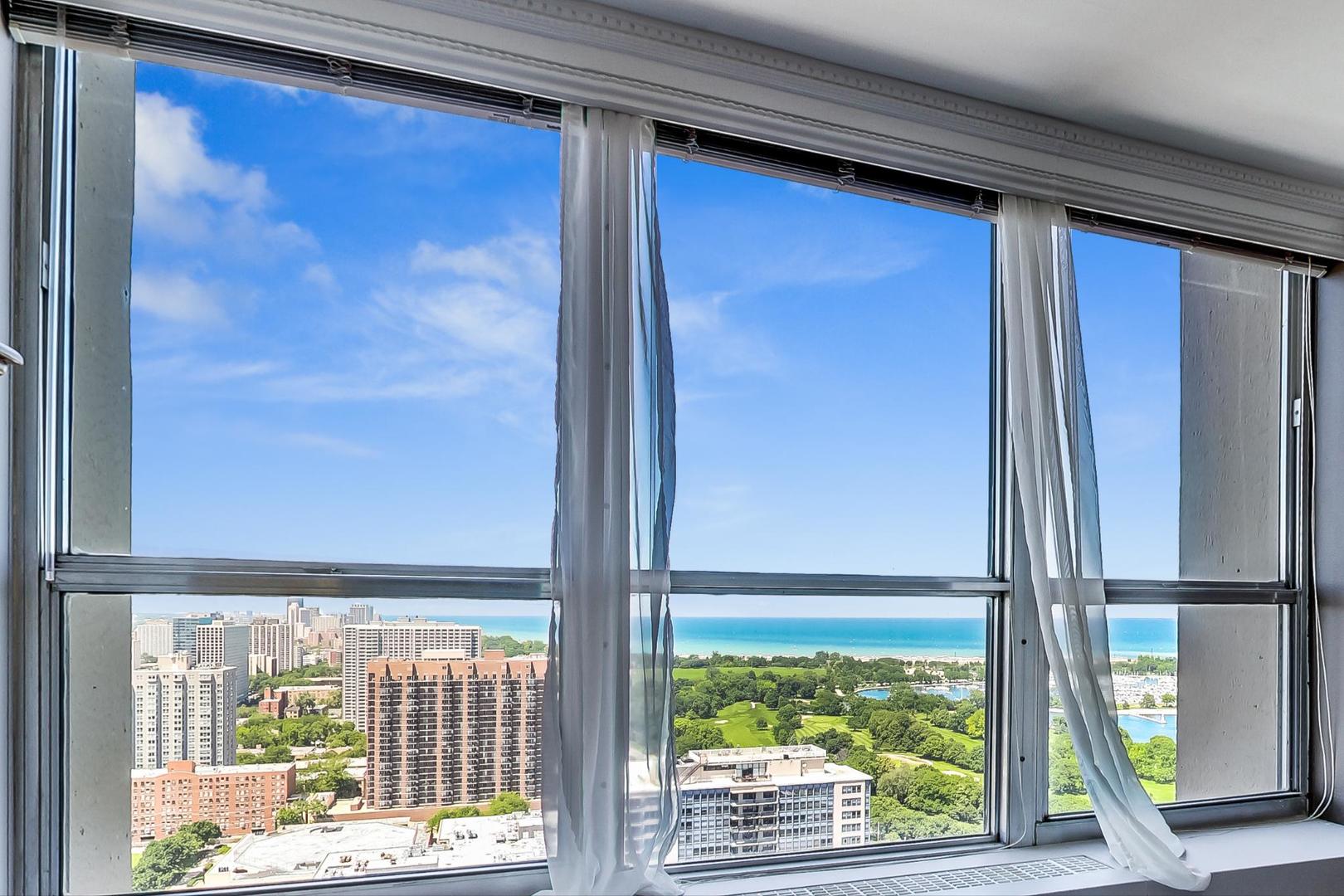 655 West Irving Park Road, Unit 3302 Chicago, IL 60613 - Photo 22 of 37 a view of a porch