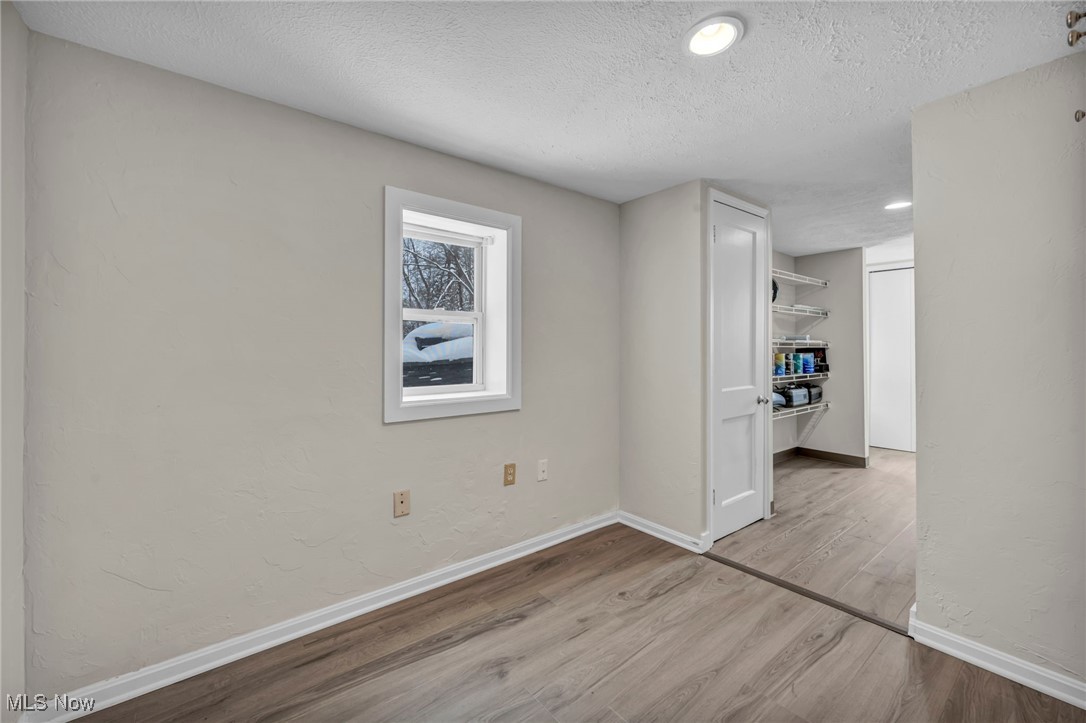 8564 Cedar Road Chesterland, OH 44026 - Photo 19 of 43