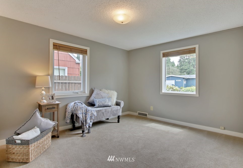 1619 Voight Street Sumner, WA 98390 - Photo 11 of 29 Gallery Image 11