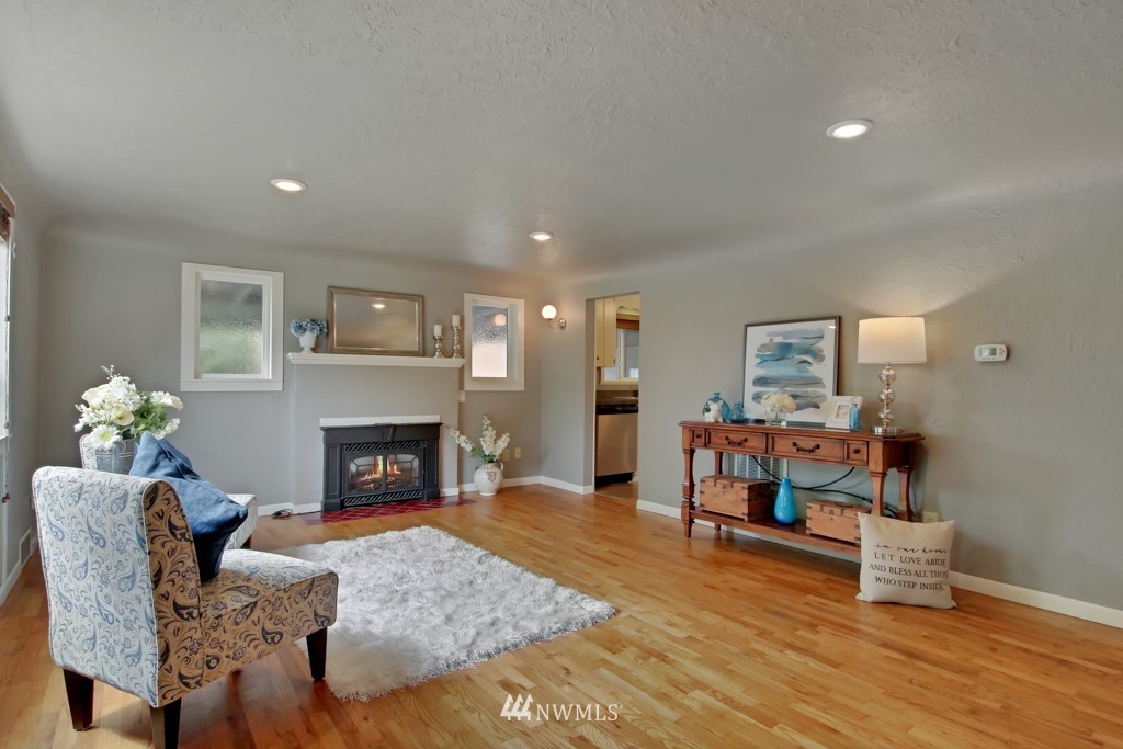 1619 Voight Street Sumner, WA 98390 - Photo 5 of 29 Gallery Image 5