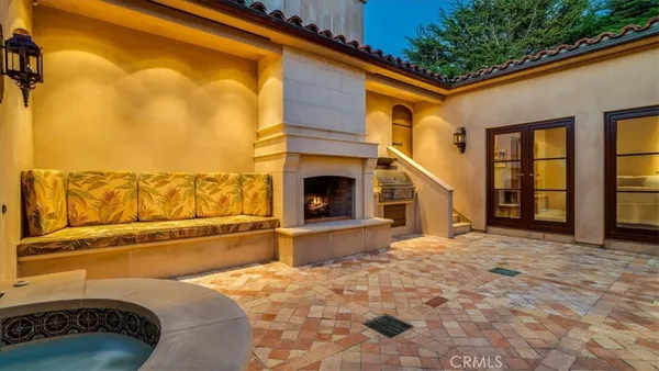 $4,950,000 | 5710 Moonstone Beach Drive, Cambria, CA 93428