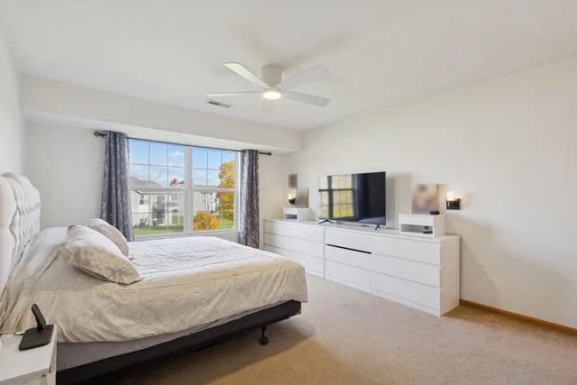 $215,000 | 145 Penny Lane, Sycamore, IL 60178