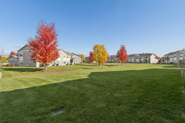 $215,000 | 145 Penny Lane, Sycamore, IL 60178